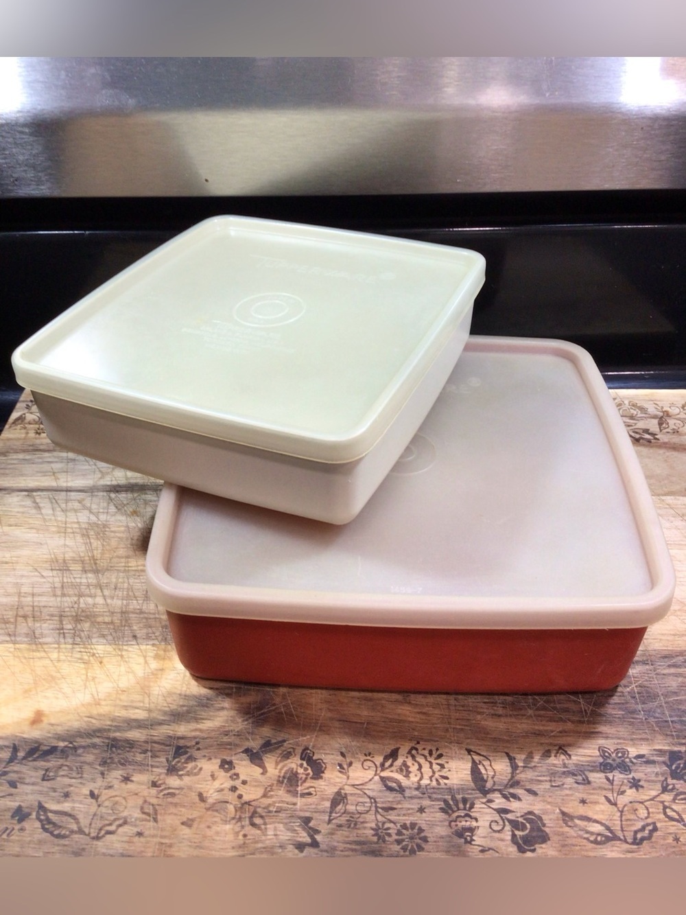 Vtg Tupperware Square Away Sandwich Keepers Set Almond & Paprika Red 670 1458